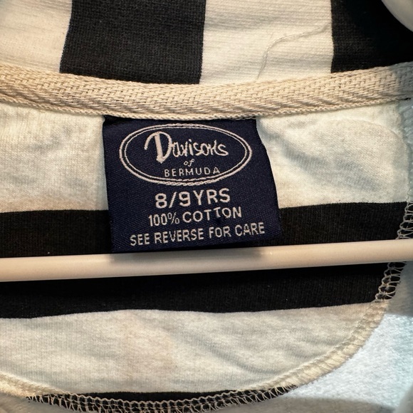 Striped Black and White kids Pullover Size 8/9 NWOT - Picture 2 of 5